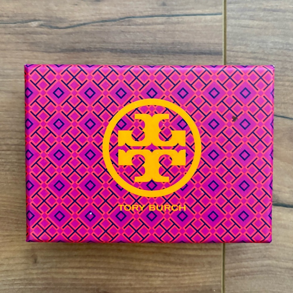 Tory Burch Purple/Pink Zip-Around Leather Key Pouch Wallet - Picture 9 of 9